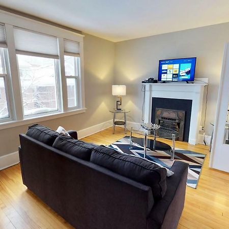 Apartamento Bright, Clean, Private. In The Heart Of Downtown! Parking, Wi-Fi And Netflix Included Otawa Exterior foto